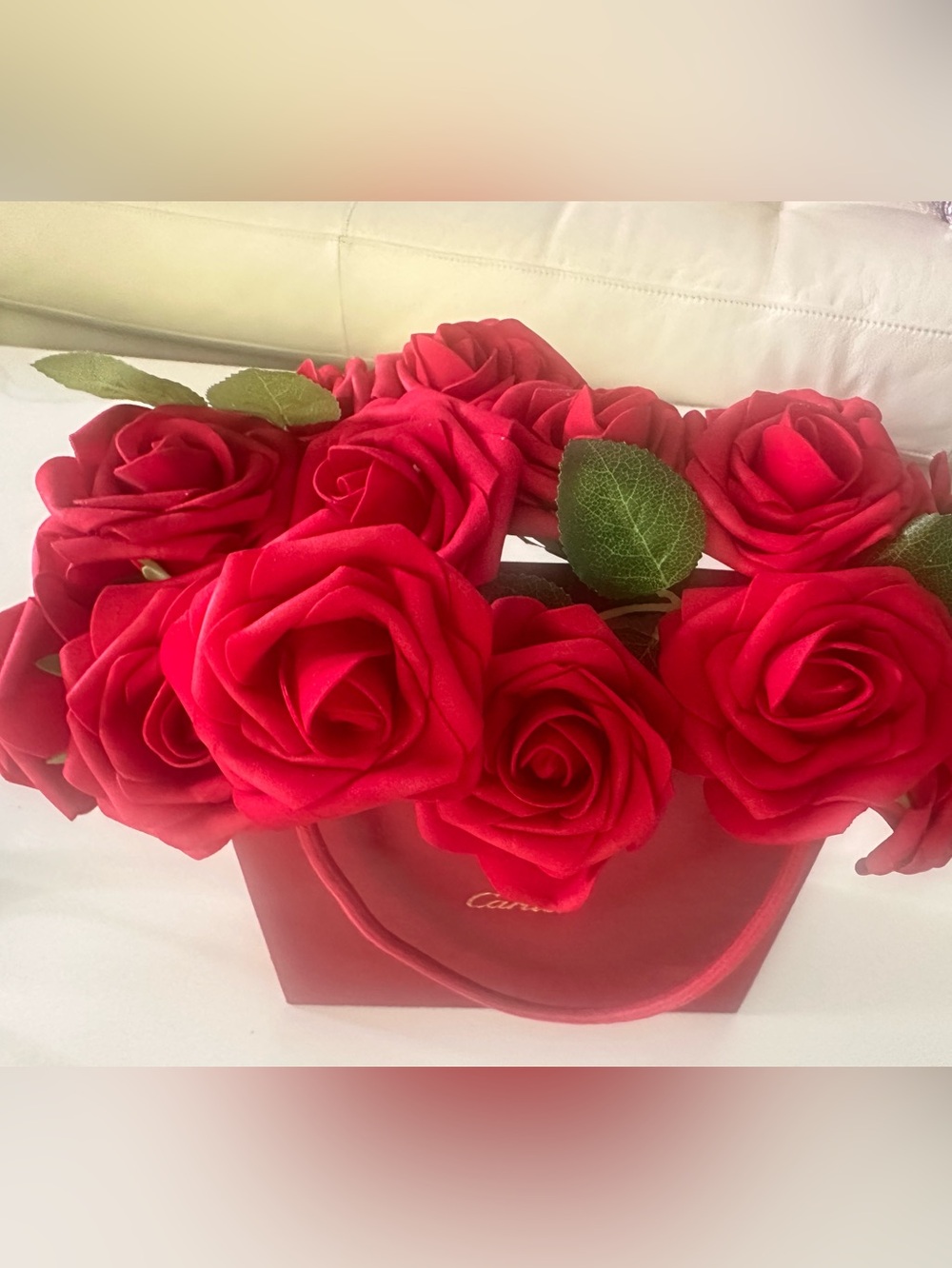 🌹 Elegant Red Roses Bouquet with a touch of Luxurious 🌹 - Picture 4 of 4